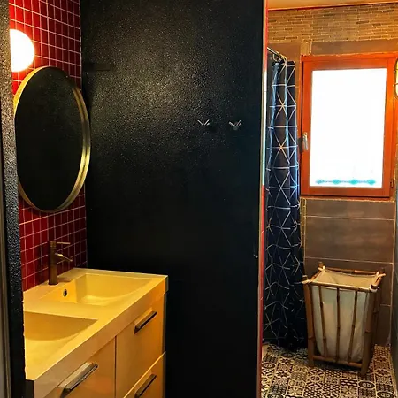 Maison 120m2 Avec Piscine Et Jardin Ideal Familles Et Professionnels